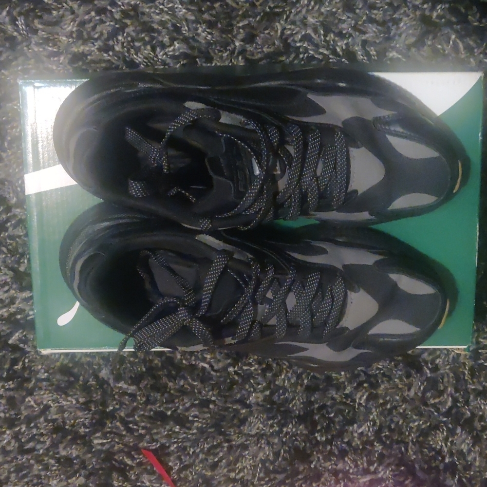 Puma sneakers